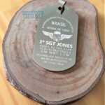 Dog Tag Grossa em Aço Inox 316L: Plaqueta de presente com insígnia de paraquedista do Exército Brasileiro.