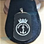 Dog Tag Grossa em Aço Inox 316L com o símbolo da Marinha do Brasil. Plaqueta para presente.