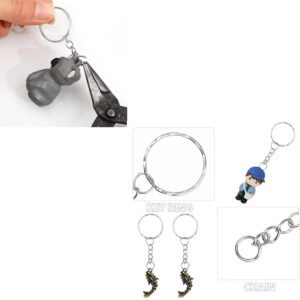 Fazendo chaveiros artesanais com alicate, argolas e pingentes diversos. Detalhe da corrente.