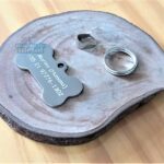 Plaquinha de identificação para pet em osso. Mania de Metal