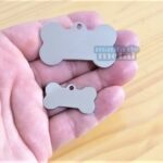 Placa de identificação pet em aço inox Mania de Metal